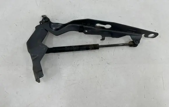 Volvo V70 Engine bonnet/hood hinges