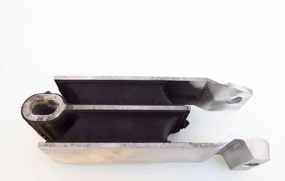 Volvo S60 Engine mount bracket 9487476
