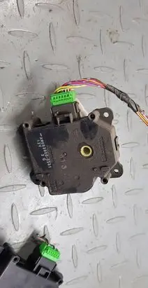 Honda Ridgeline I Air flap motor/actuator