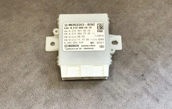 Mercedes-Benz E C207 W207 Parking PDC control unit/module A2129002813