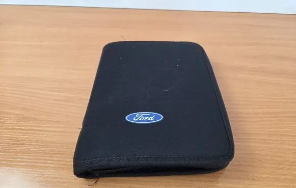 Ford Focus Owners service history hand book 