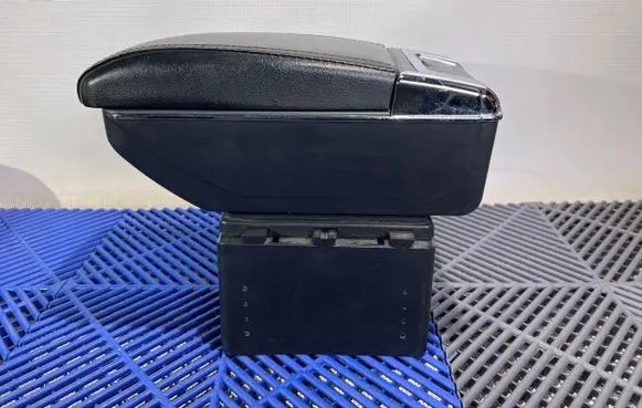 Toyota Prius (XW50) Armrest 