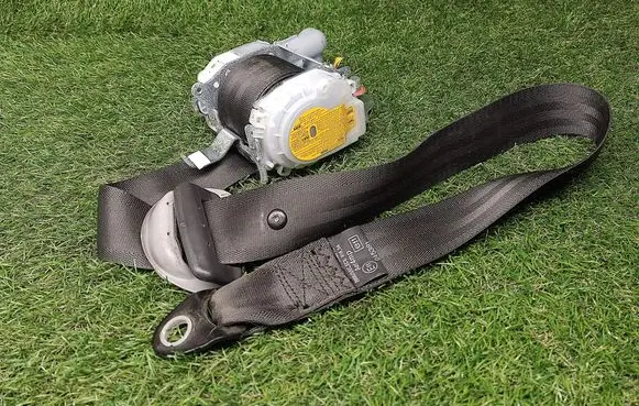 Hyundai Santa Fe Front seatbelt 888702B210 888802B210