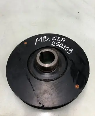 Mercedes-Benz CLA C117 X117 W117 Crankshaft pulley A1330300003
