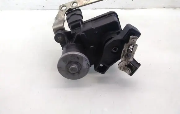 Jeep Grand Cherokee (WK) Intake manifold valve actuator/motor A6421500494Q2