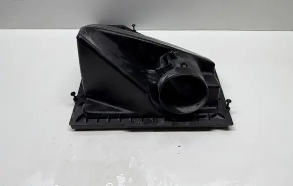 Chevrolet Camaro Air filter box cover 1094352S01