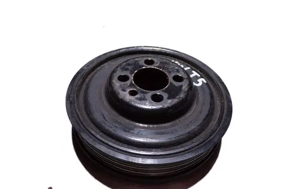 Volkswagen Transporter - Caravelle T5 Crankshaft pulley 038105243M