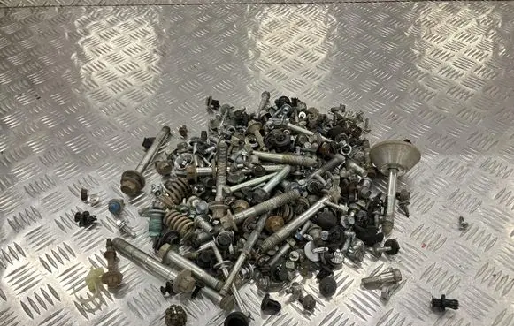 Honda HR-V Nuts/bolts 