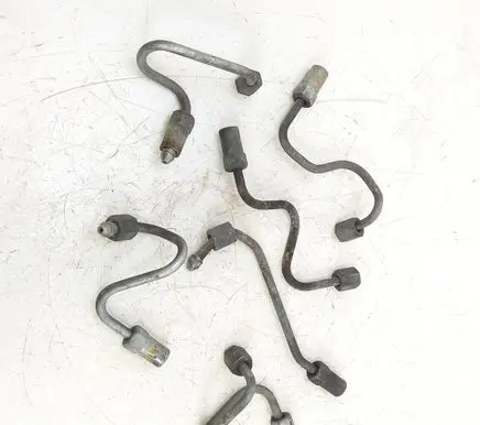 Mazda 6 Fuel injector supply line/pipe 