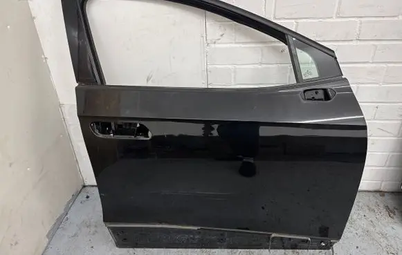 Volkswagen ID.4 Front door