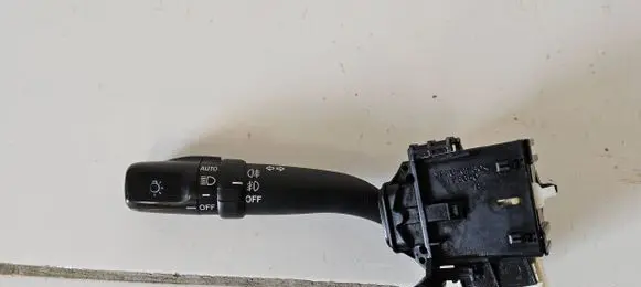 Toyota Avensis T250 Indicator stalk 173650
