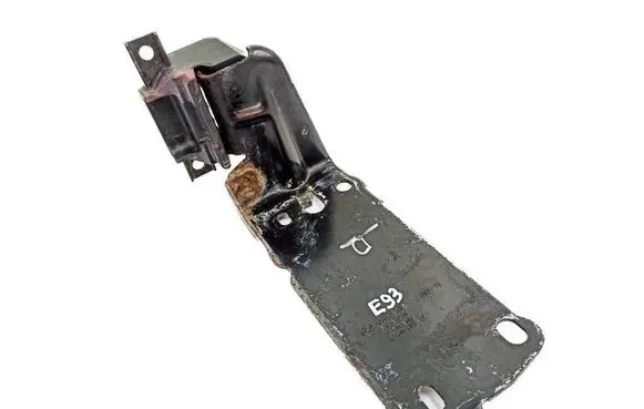 BMW 3 E92 E93 Radiator mount bracket 7591647 51647117 23781010
