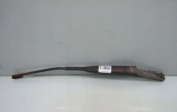 Fiat Panda II Front wiper blade arm