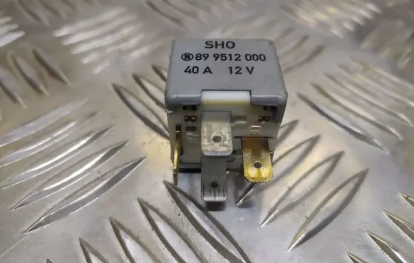 Audi A4 S4 B5 8D Other relay 899512000