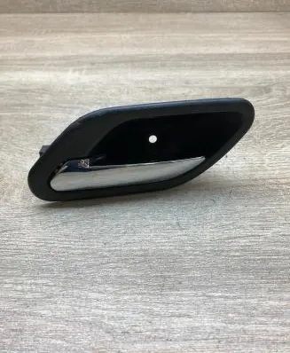 BMW 5 E39 Front door interior handle 7032925