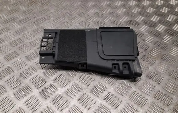 Audi A5 Seat belt trim 8W7868432