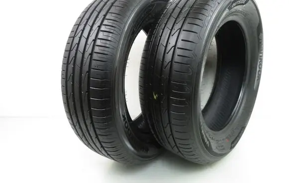 Volkswagen Golf V R16 summer tire 