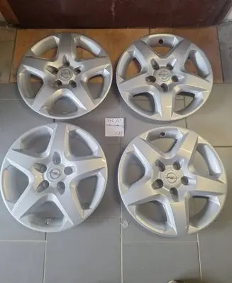 Opel Zafira B R16 wheel hub/cap/trim 13240543