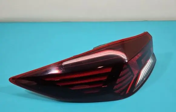 Hyundai Elantra VI Rear/tail lights IMPRK1496525