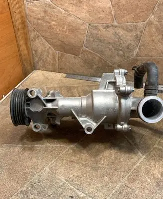 Mercedes-Benz CLA C117 X117 W117 Water pump A2702000600