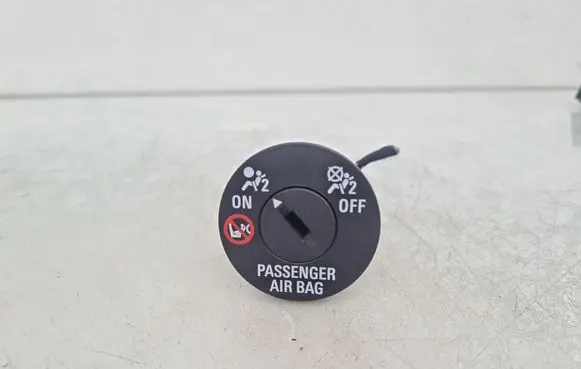 Opel Zafira C Passenger airbag on/off switch 13577258