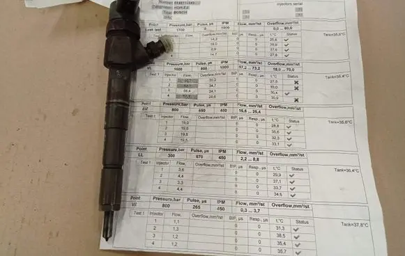 Opel Zafira B Fuel injector 0445110243