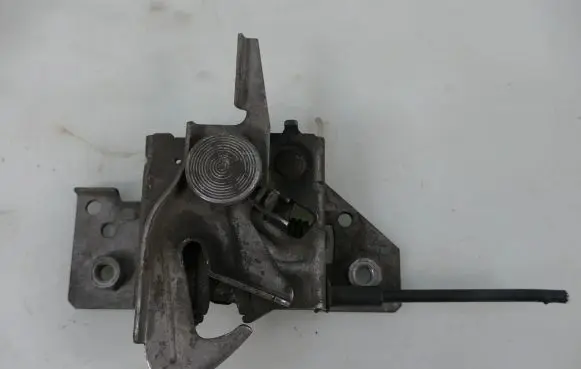 Mazda 2 Engine bonnet/hood lock/latch loop/hook 