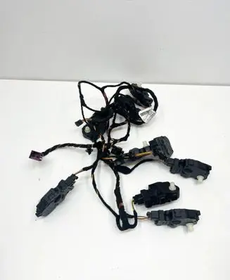 Mercedes-Benz SL R231 Air flap motor/actuator A2318201215 2318201215