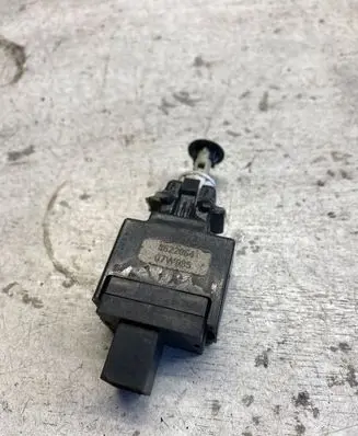 Volvo XC90 Brake pedal sensor switch 8622064