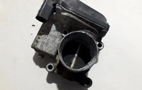 Volkswagen Golf V Throttle valve 03c133062c a2c53030936