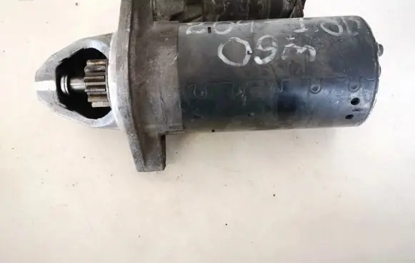 Mercedes-Benz C AMG W204 Starter motor a2719060200 0001147408