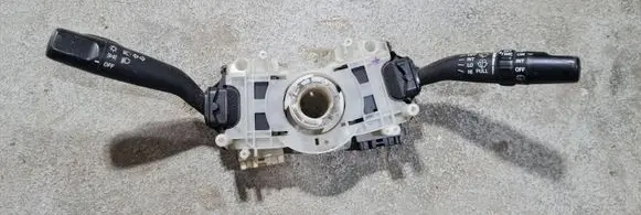 Suzuki Grand Vitara I Headlight wiper switch 