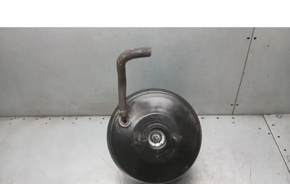 Nissan X-Trail T30 Brake booster F01G0610H2