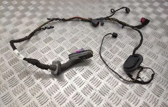 Opel Meriva B Rear door wiring loom 13252857