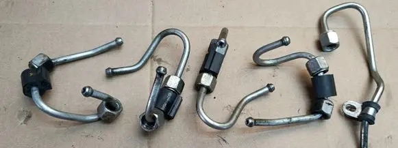Seat Altea XL Fuel injector supply line/pipe 