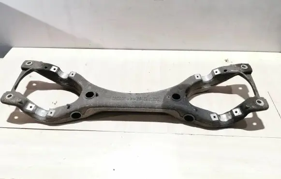 Audi Q7 4L Front shock absorber mounting bracket 7L8512369