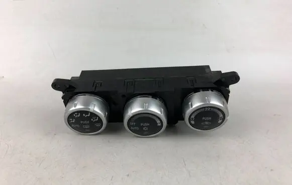 Mitsubishi L200 Climate control unit 7820A362