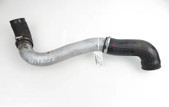BMW 5 E39 Intercooler hose/pipe 7785396