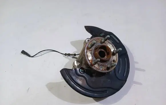Chevrolet Camaro Front wheel hub spindle knuckle