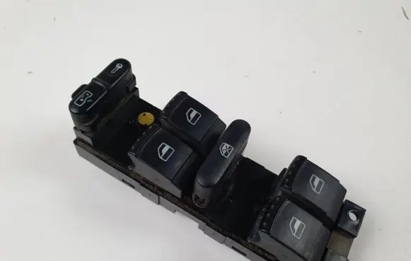 Volkswagen PASSAT B5 Electric window control switch 1J4959857D