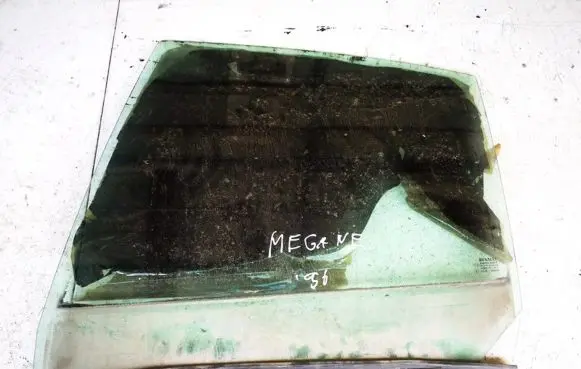 Renault Megane I Rear door window glass