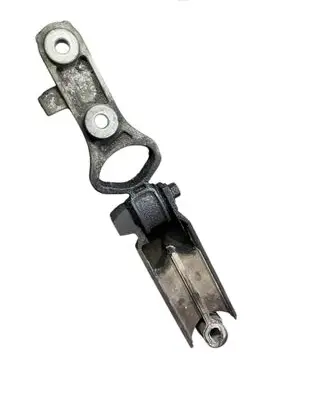 Volvo V60 Engine mount bracket 31330145