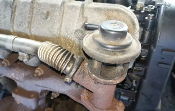 Peugeot 406 EGR valve
