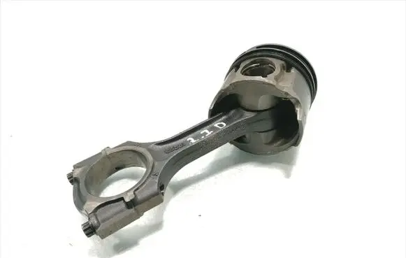 SsangYong Rexton Piston with connecting rod 