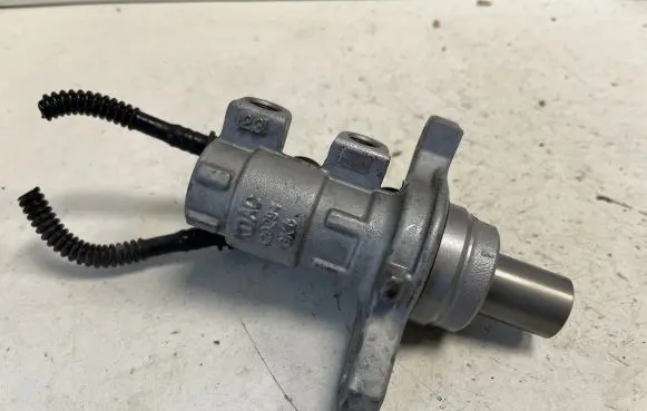 Opel Mokka Master brake cylinder 429294 GA30