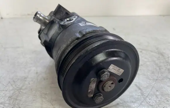 BMW X5 F15 Power steering pump 5016955 686716301