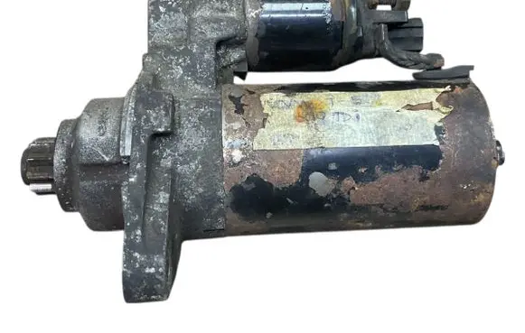 Volkswagen PASSAT B6 Starter motor 1005831311