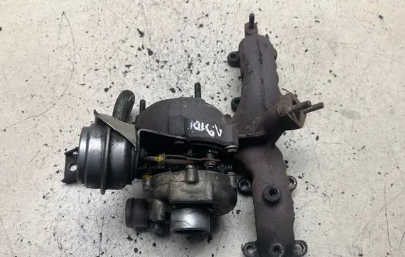 Volkswagen Golf IV Turbo 038253019A DFK2912 4542324
