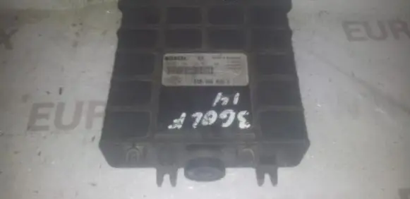 Volkswagen Golf III Engine control unit/module 0261200750 0261200751