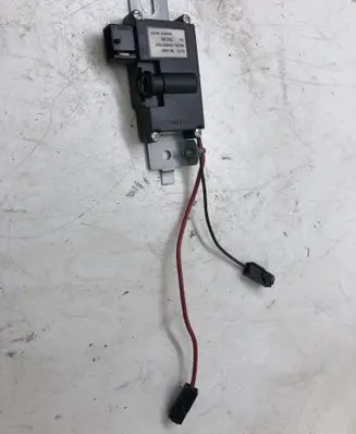 Chrysler 300 - 300C Aerial antenna amplifier 05059070AF 505785